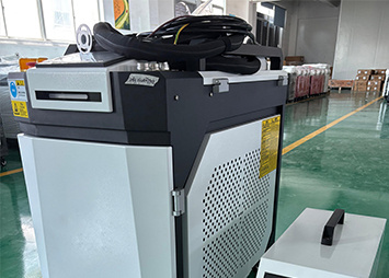 Ручний апарат лазерного зварювання: точність, швидкість і контроль у кожному шві